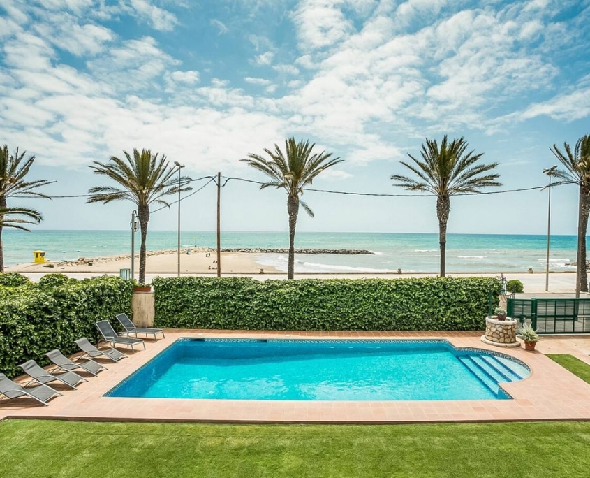 Villa-Lola Villa Lola