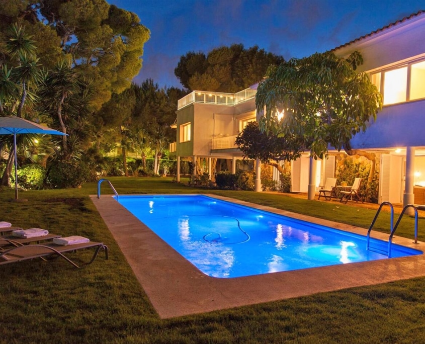 Villa-Sitges-Tupinetti-a-90-m-de-Playas.-Renovada Villa Sitges Tupinetti